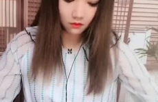 古筝小姐姐吃巧克力